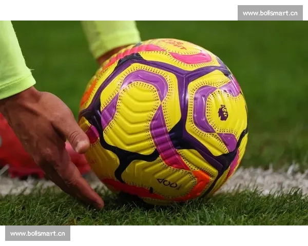 曼联对决曼城:红蓝巅峰之战引爆英超争冠格局风云骤起暗流涌动势 - 副本 - 副本 曼联对决曼城:红蓝巅峰之战引爆英超争冠格局风云骤起暗流涌动势 - 副本 - 副本